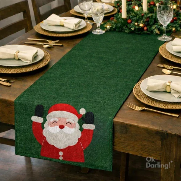 Caminho de mesa navideño verde con figura de Papá Noel tejida